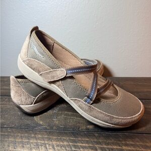 Dansko Hazel Brown Tan Mary Jane Slip On Shoes Womens Size EU 38 US 7.5/8